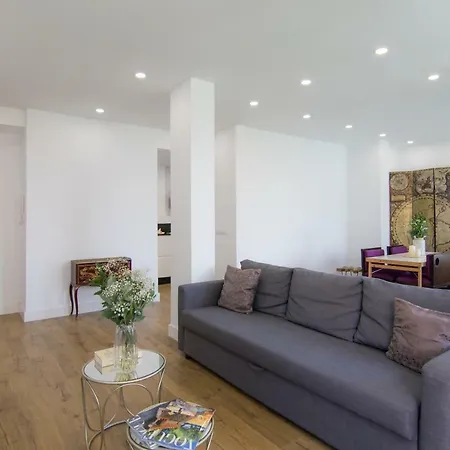 Apartment Homeforguest Stylish And Modern Overlooking Las Canteras