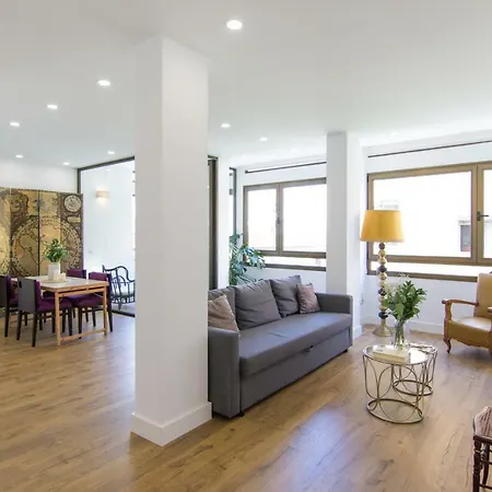 Homeforguest Stylish And Modern Overlooking Las Canteras
