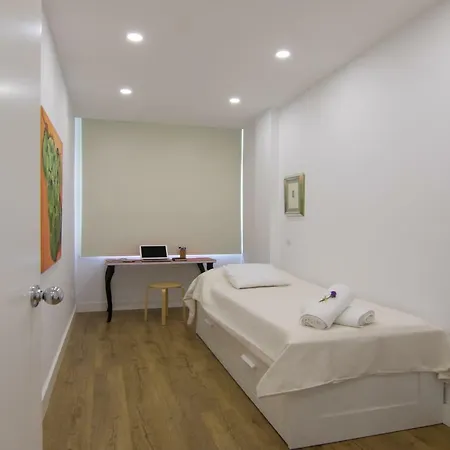 Homeforguest Stylish And Modern Overlooking Las Canteras *