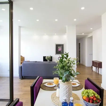 Apartment Homeforguest Stylish And Modern Overlooking Las Canteras Las Palmas de Gran Canaria