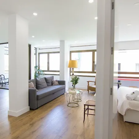 Homeforguest Stylish And Modern Overlooking Las Canteras Apartment *