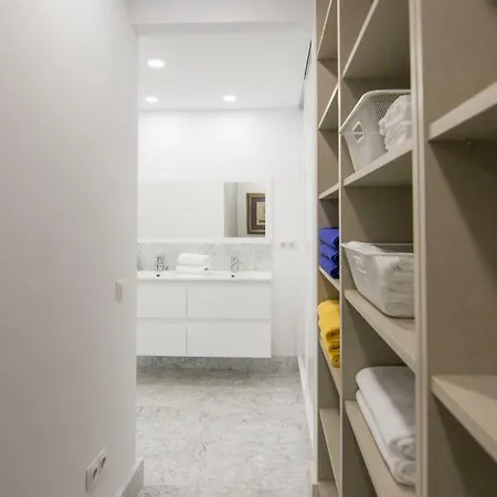 Apartment Homeforguest Stylish And Modern Overlooking Las Canteras *