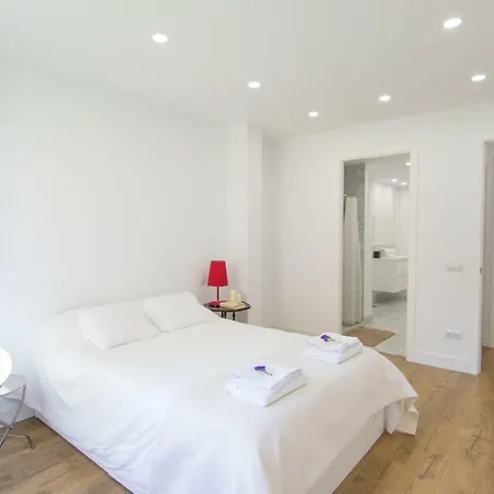 Homeforguest Stylish And Modern Overlooking Las Canteras * Las Palmas de Gran Canaria