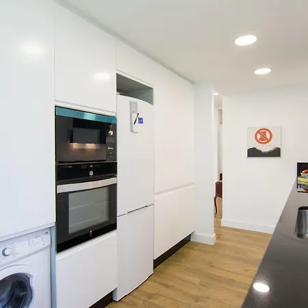 Homeforguest Stylish And Modern Overlooking Las Canteras Apartment *